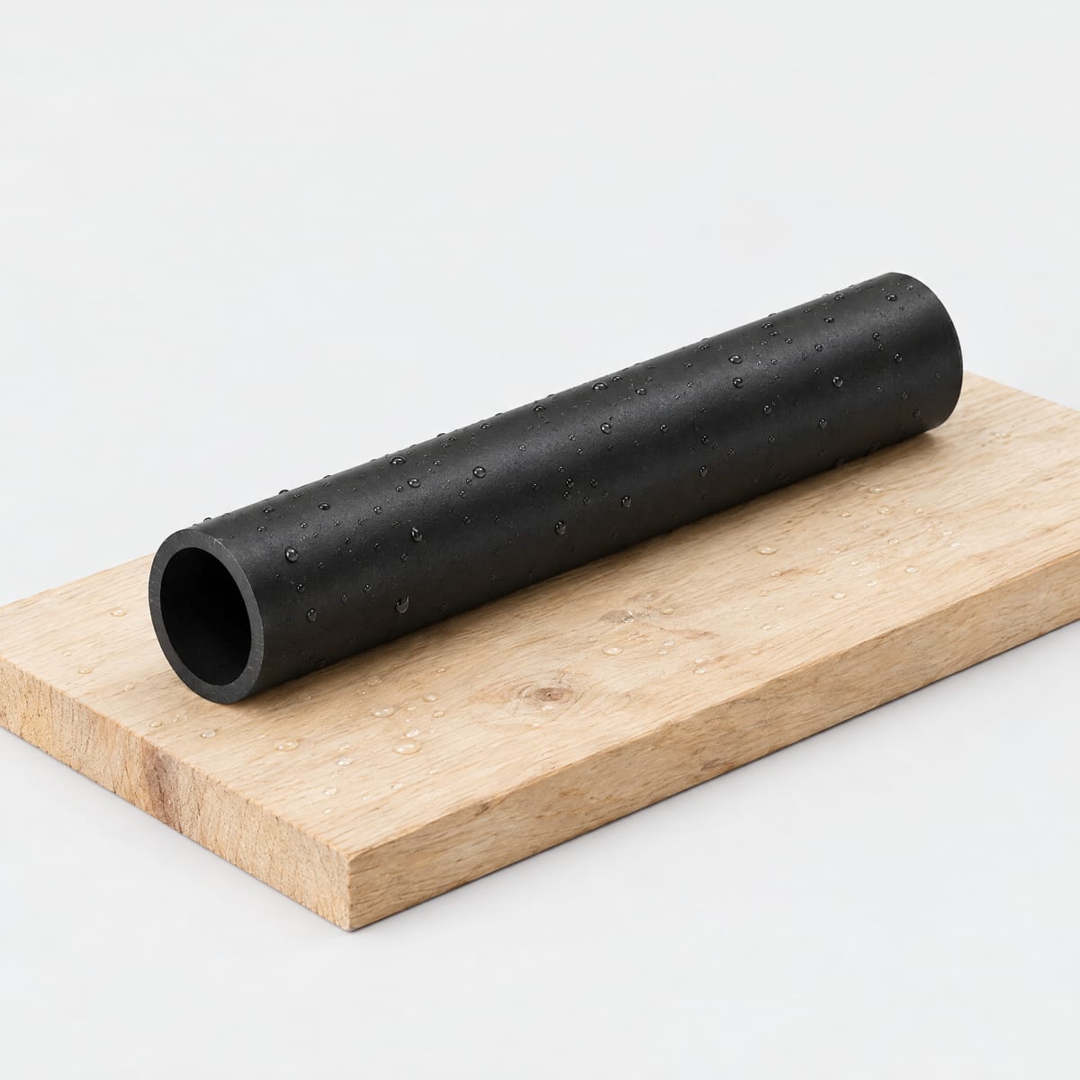 Black HDPE core resistant to sun and frost